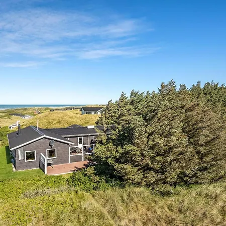 Holiday home Stunning In Lokken With Kitchen